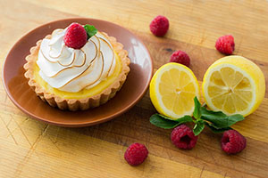 rapsberry lemon meringue tar